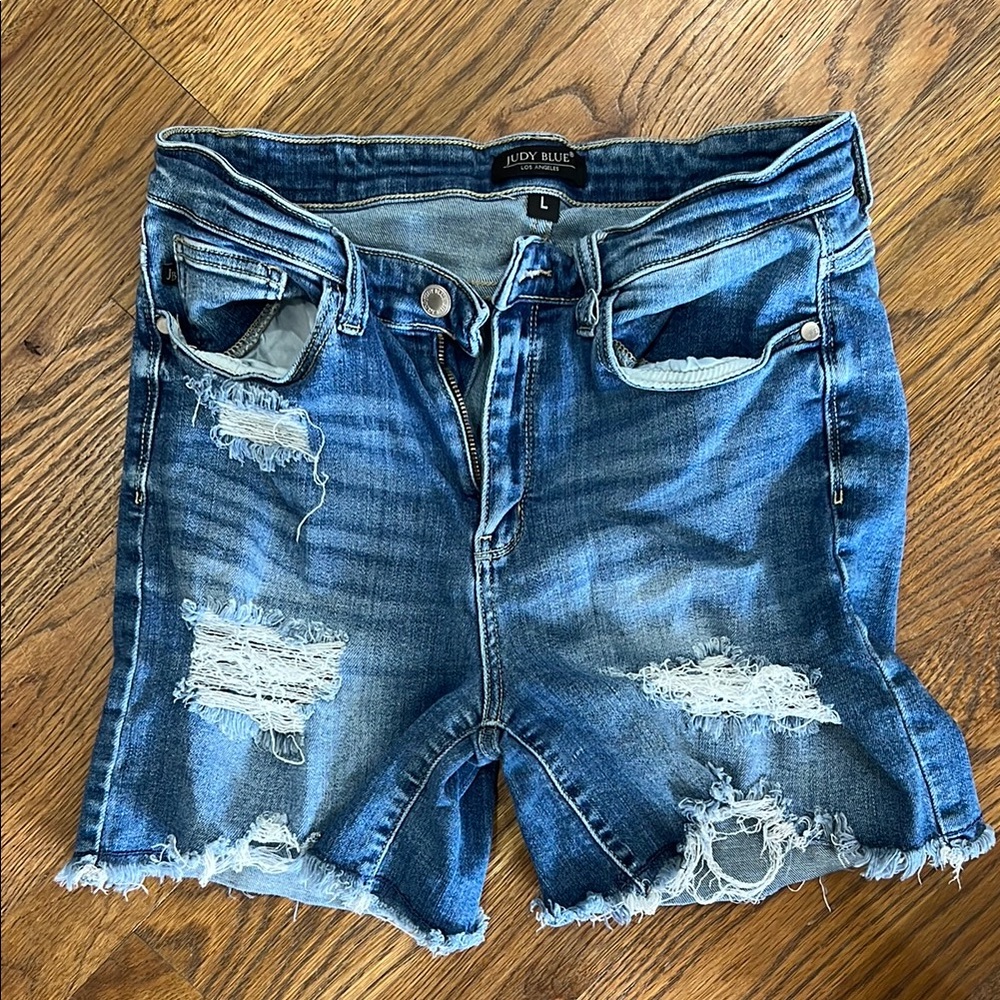 Judy Blue Women's Distressed Denim Shorts - Blue